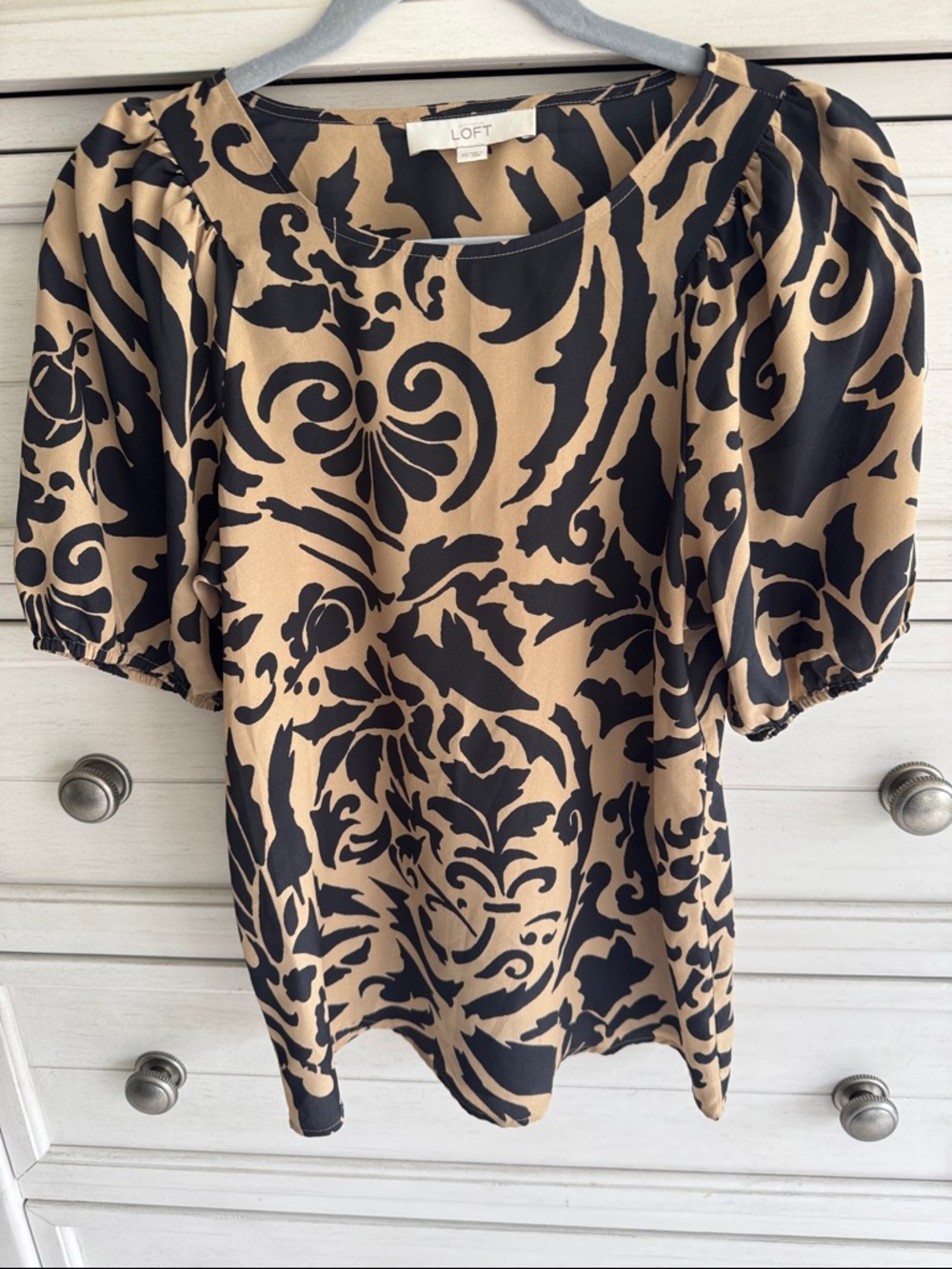 LOFT Tan and Black Bold Print Puff-Sleeve Blouse